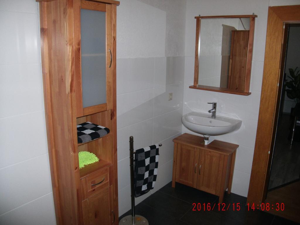 Ferienwohnung In Vino Veritas Neumagen-Dhron Buitenkant foto