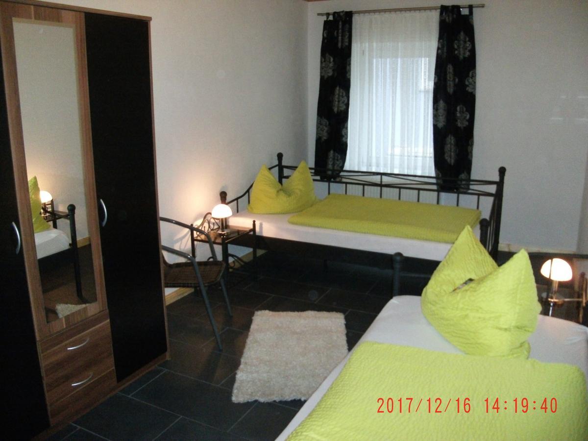Ferienwohnung In Vino Veritas Neumagen-Dhron Buitenkant foto